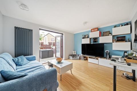 26 Ravenscroft Crescent, London, SE9 4LL