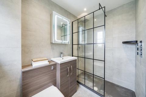 26 Ravenscroft Crescent, London, SE9 4LL