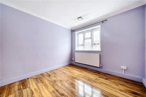 34 Southend Close, London, SE9 2SF
