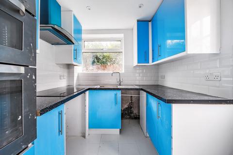 26 High Point, London, SE9 3NZ