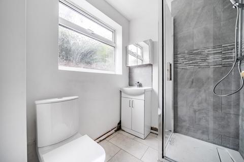 26 High Point, London, SE9 3NZ