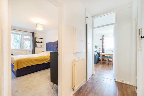 24 Windley Close, London, SE23 3YQ