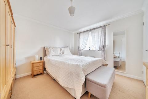 2 bedroom end of terrace house for sale - Amblecote Meadows, Grove Park, London