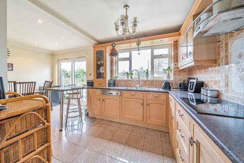 101 Brangbourne Road, Bromley, BR1 4LP