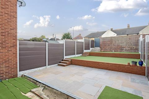 3 Mirror Path, London, SE9 4NY