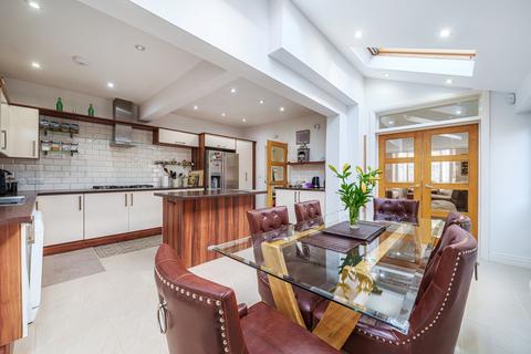 4 bedroom semi-detached house for sale, St. James's Road, Gravesend