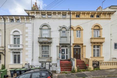 50b Pier Road, Northfleet, Gravesend, DA11 9NB