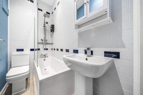 50b Pier Road, Northfleet, Gravesend, DA11 9NB