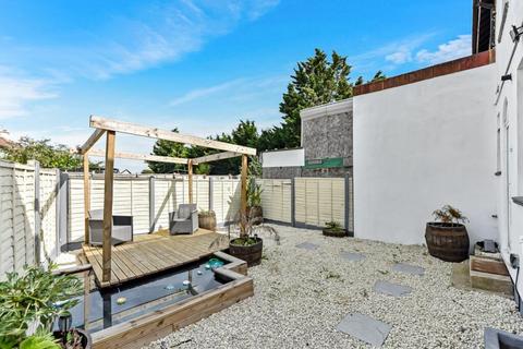 4 Gloucester Road, Gravesend, DA12 5JY