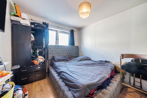 1 bedroom apartment for sale, Cooks Road, Walworth, London