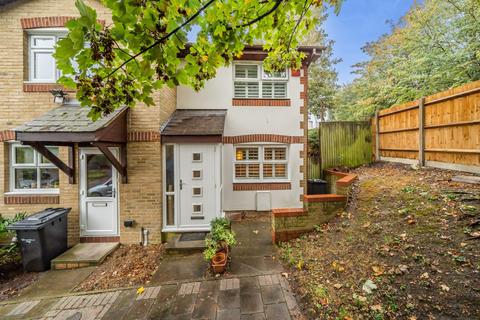 2 bedroom end of terrace house for sale - Leewood Close, Lee, London