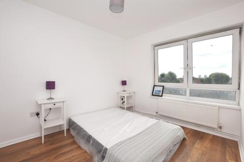 2 bedroom apartment for sale, St. Saviours Estate, London