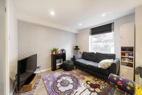 1 bedroom apartment for sale, Leroy Street, London
