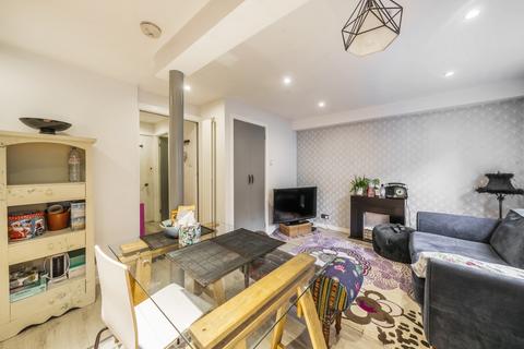 1 bedroom apartment for sale, Leroy Street, London