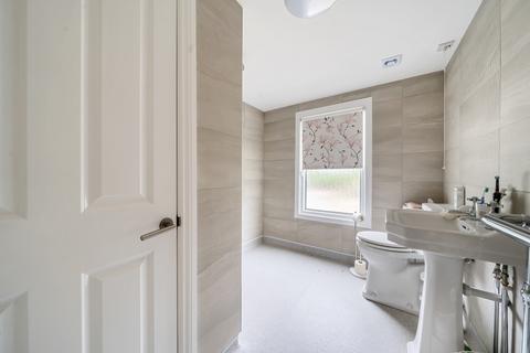 14 Heathfield Road, Keston, BR2 6BQ