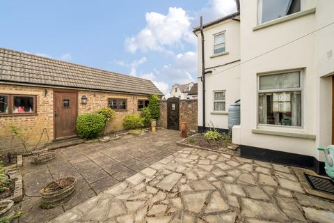 14 Heathfield Road, Keston, BR2 6BQ
