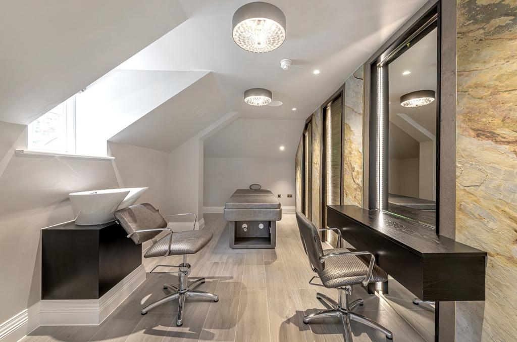 Salon