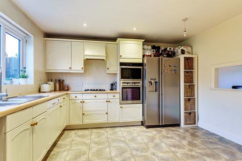 37 Tregony Road, Orpington, BR6 9XD