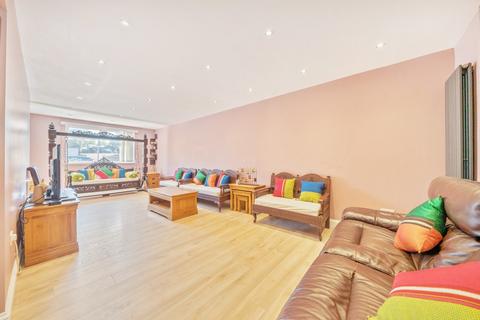 11 Avalon Road, Orpington, BR6 9AX