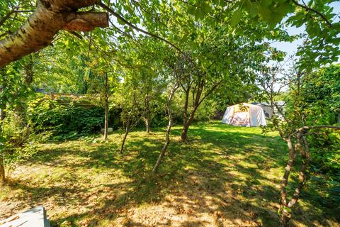 11 Avalon Road, Orpington, BR6 9AX