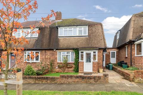 3 bedroom semi-detached house for sale - Stowe Road, Orpington