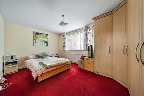 2 Warren Avenue, Orpington, BR6 6HX