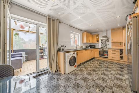 49 Crowhurst Way, Orpington, BR5 4BW
