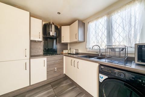 3 bedroom semi-detached house for sale - Stanley Way, Orpington