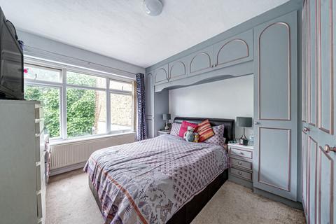 3 bedroom terraced house for sale, Ivydale Road, London