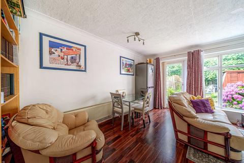 83 Ivydale Road, London, SE15 3DS