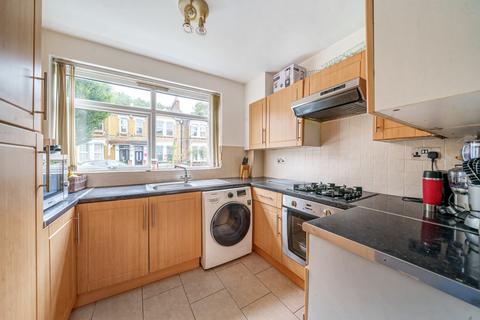 83 Ivydale Road, London, SE15 3DS