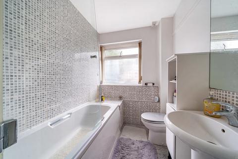 83 Ivydale Road, London, SE15 3DS