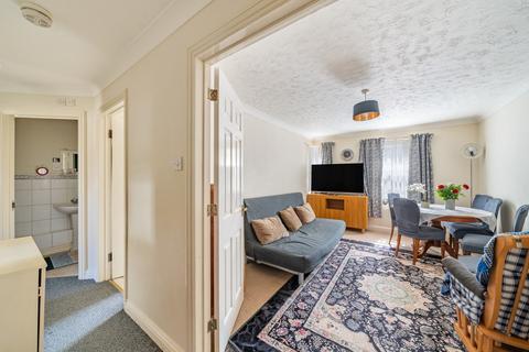 2 bedroom apartment for sale, Woods Road, London