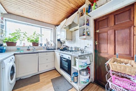 76 Tewson Road, London, SE18 1AY