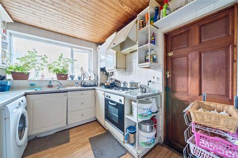 76 Tewson Road, London, SE18 1AY