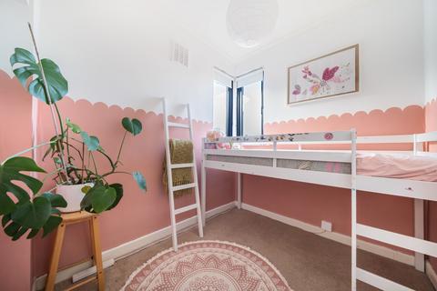 10 Downend, London, SE18 3NB