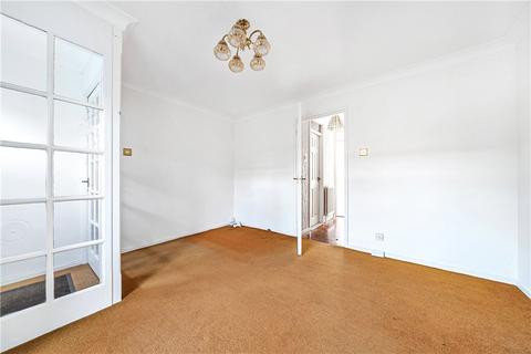 36 Kenilworth Gardens, London, SE18 3JB