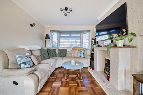 14 Birkdale Road, London, SE2 9HX