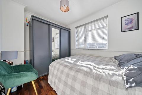 14 Birkdale Road, London, SE2 9HX