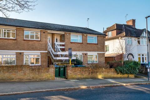 176 Ankerdine Crescent, London, SE18 3LF
