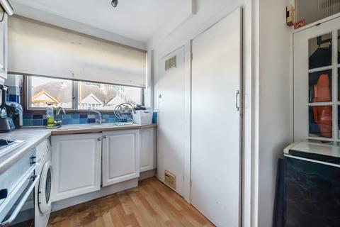 176 Ankerdine Crescent, London, SE18 3LF