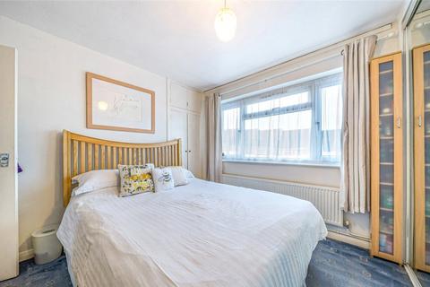 31 Felton Lea, Sidcup, DA14 6BA