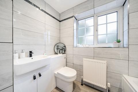 2 Eynswood Drive, Sidcup, DA14 6JQ