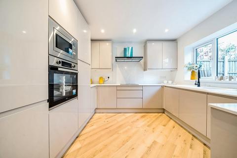2 Eynswood Drive, Sidcup, DA14 6JQ