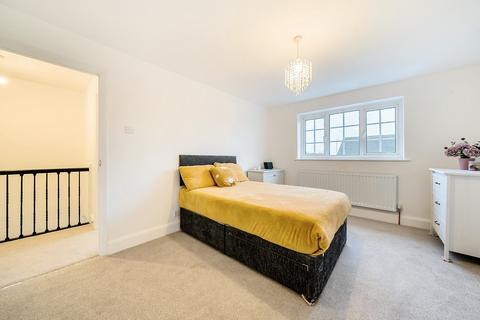 2 Eynswood Drive, Sidcup, DA14 6JQ