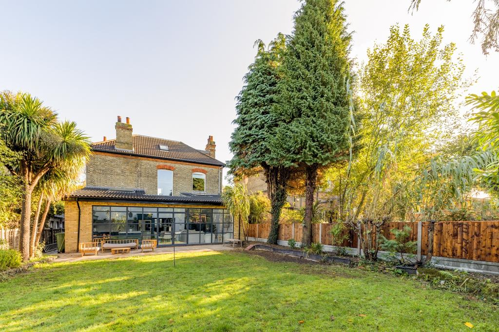28 Elm Rd-85