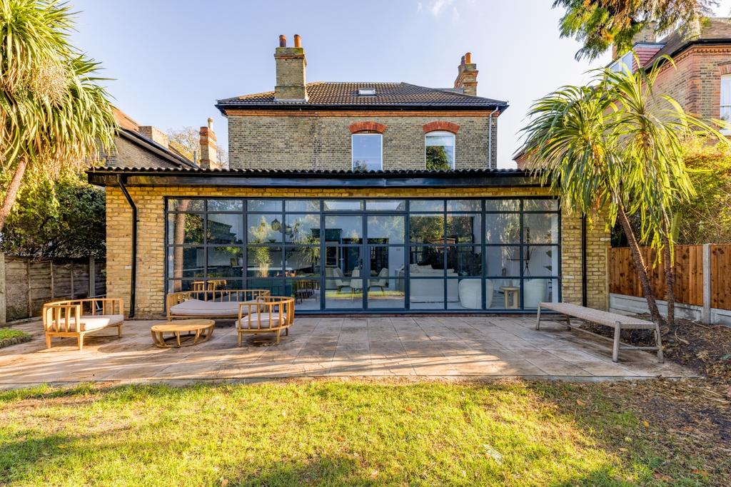 28 Elm Rd-83