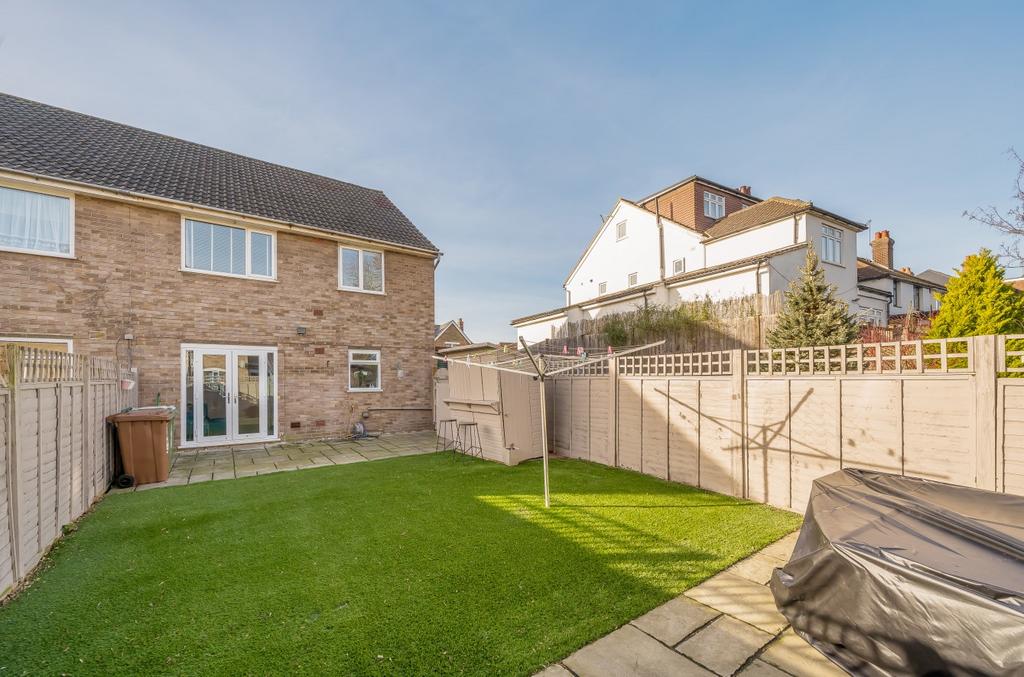 Sidcup Hill, Sidcup 2 bed for sale £300,000