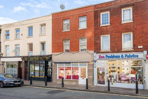 5 bedroom apartment for sale, High Street, Chatham