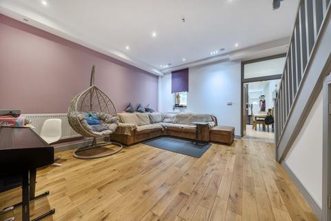 5 bedroom apartment for sale, High Street, Chatham